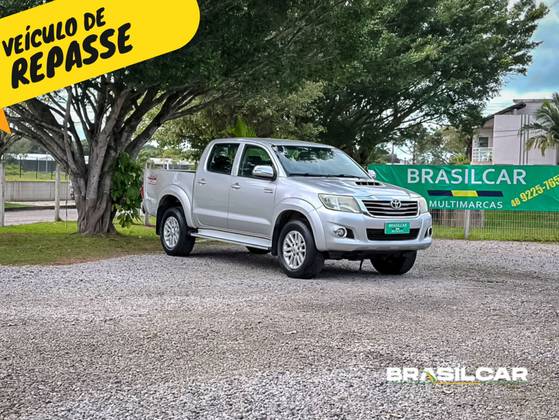TOYOTA HILUX 3.0 SRV 4X4 CD 16V TURBO INTERCOOLER DIESEL 4P AUTOMÁTICO TOYOTA HILUX 3.0 SRV 4X4 CD 16V TURBO INTERCOOLER DIESEL 4P AUTOMÁTICO